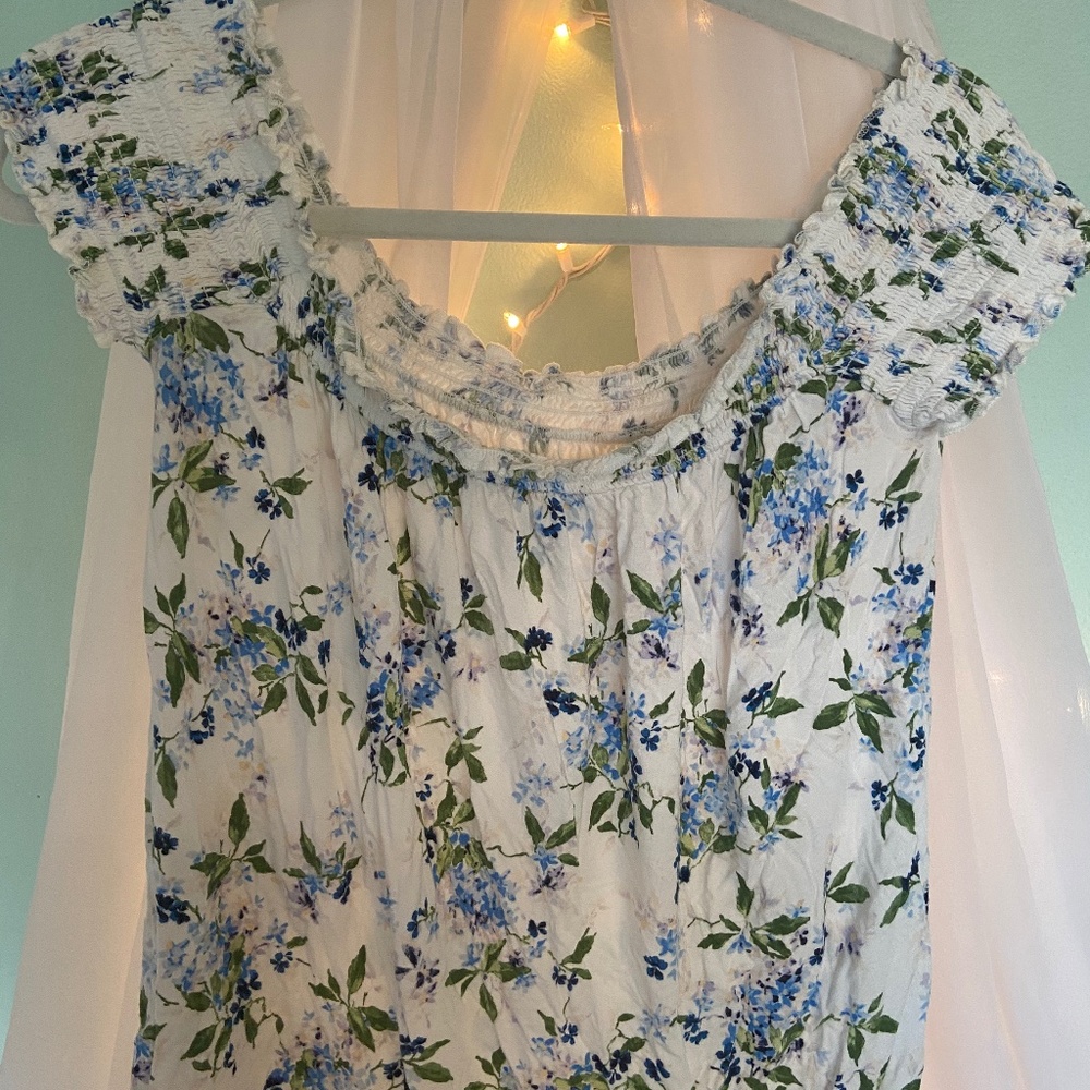 American Eagle Outfitters White Floral Smocked Off-The-Shoulder Blouse
